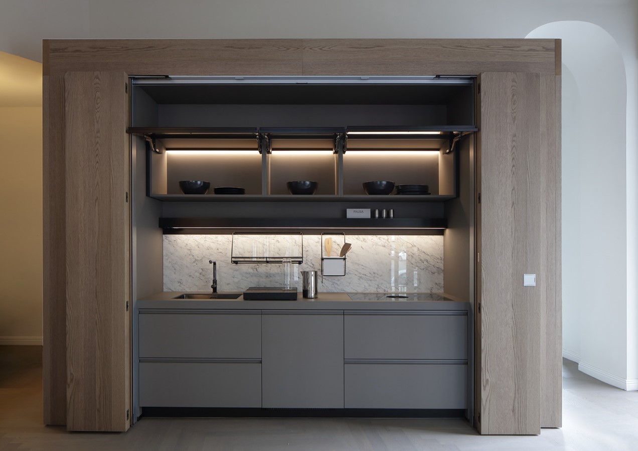 Кухня, которая исчезает: почему invisible kitchens становятся новым стандартом интерьера