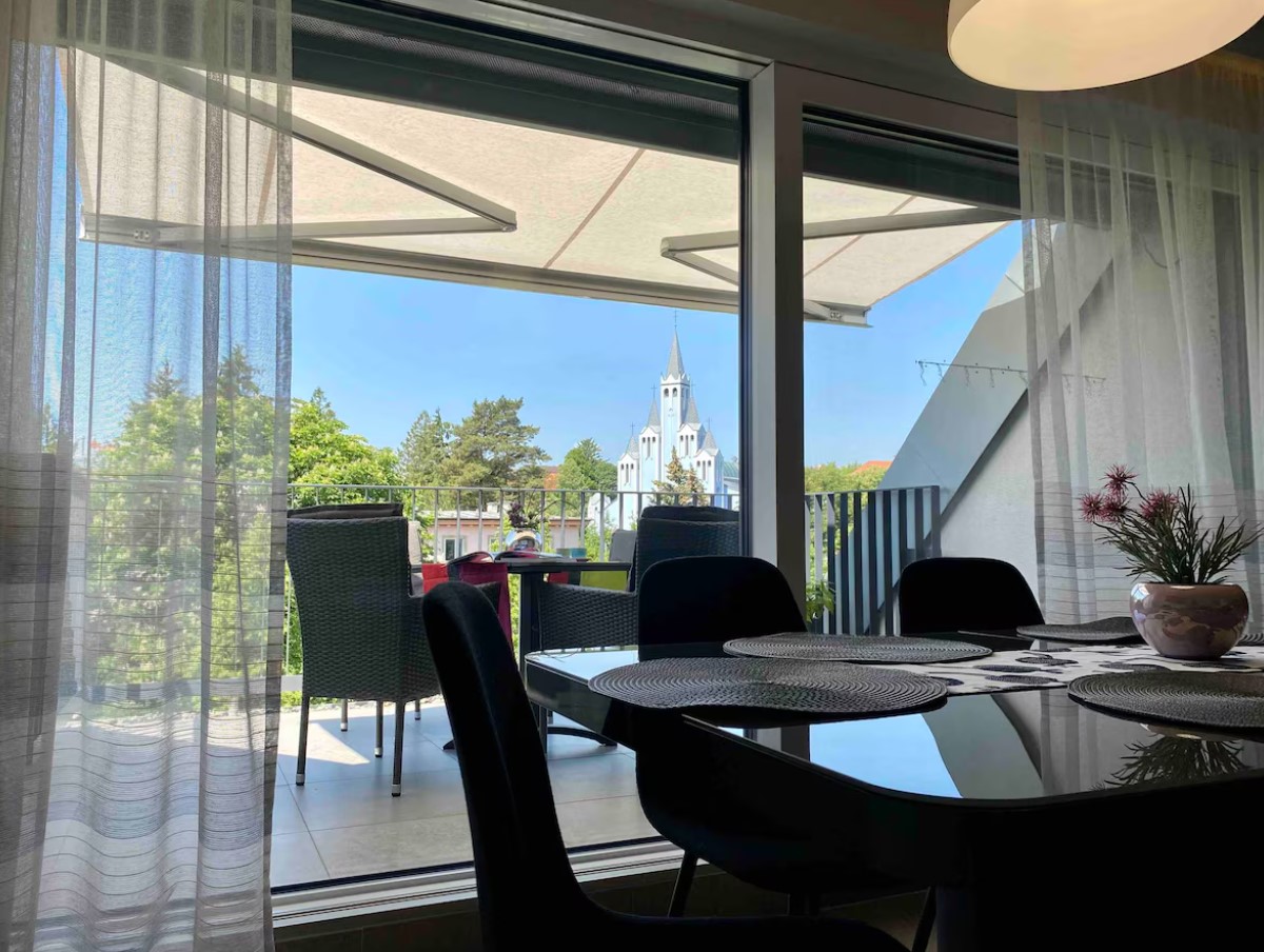 Квартира вокруг света: почему atrium apartments считаются одним из самых комфортных типов жилья