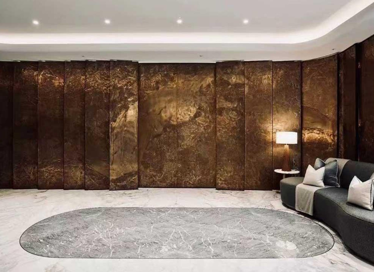 Стены с покрытием из жидкого металла в luxury-интерьере