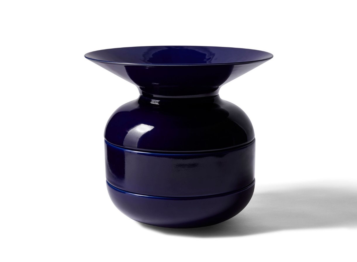 масс-маркет копирует Vitra и Cassina